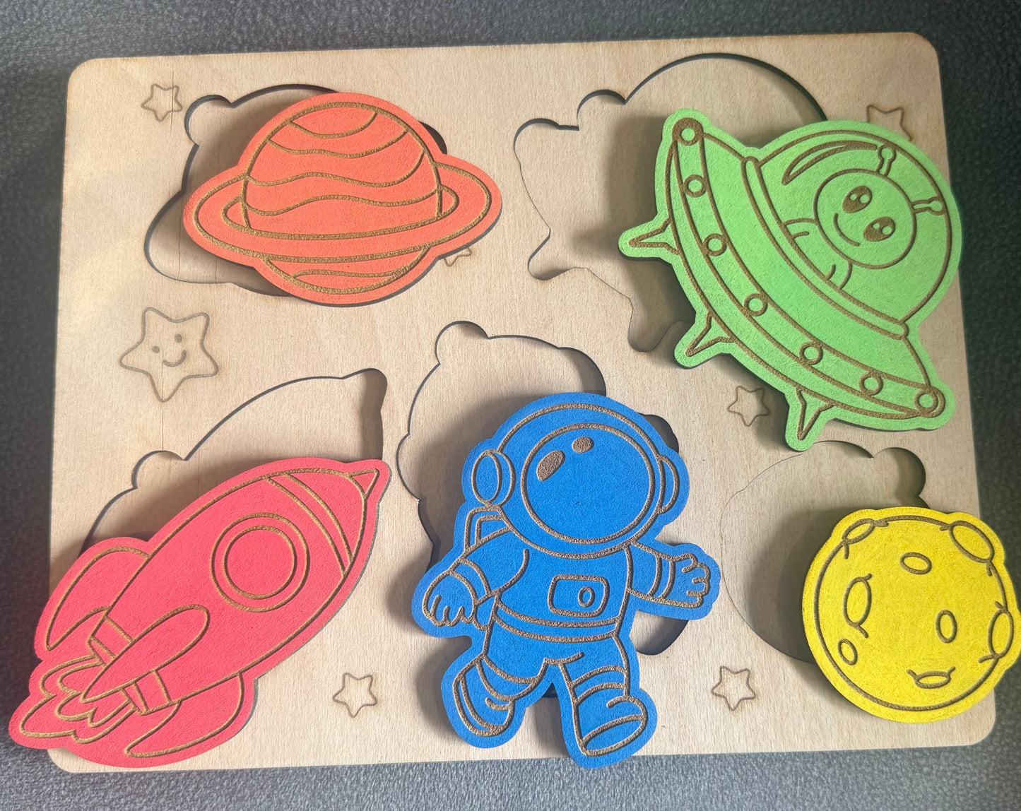 Wooden puzzle board - Space theme