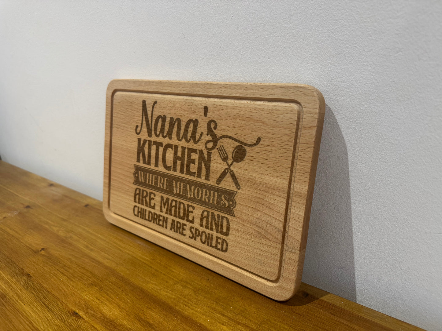 Nana chopping board. Gift, birthday, mothers day, anniversary.