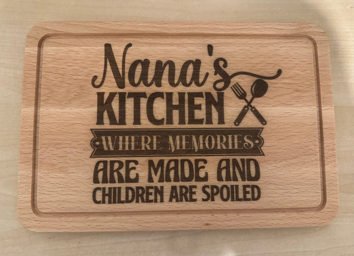 Nana chopping board. Gift, birthday, mothers day, anniversary.